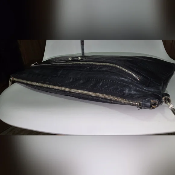 ××× SOLD ××× Balenciaga Classic Clip Clutch - Picture 3 of 15